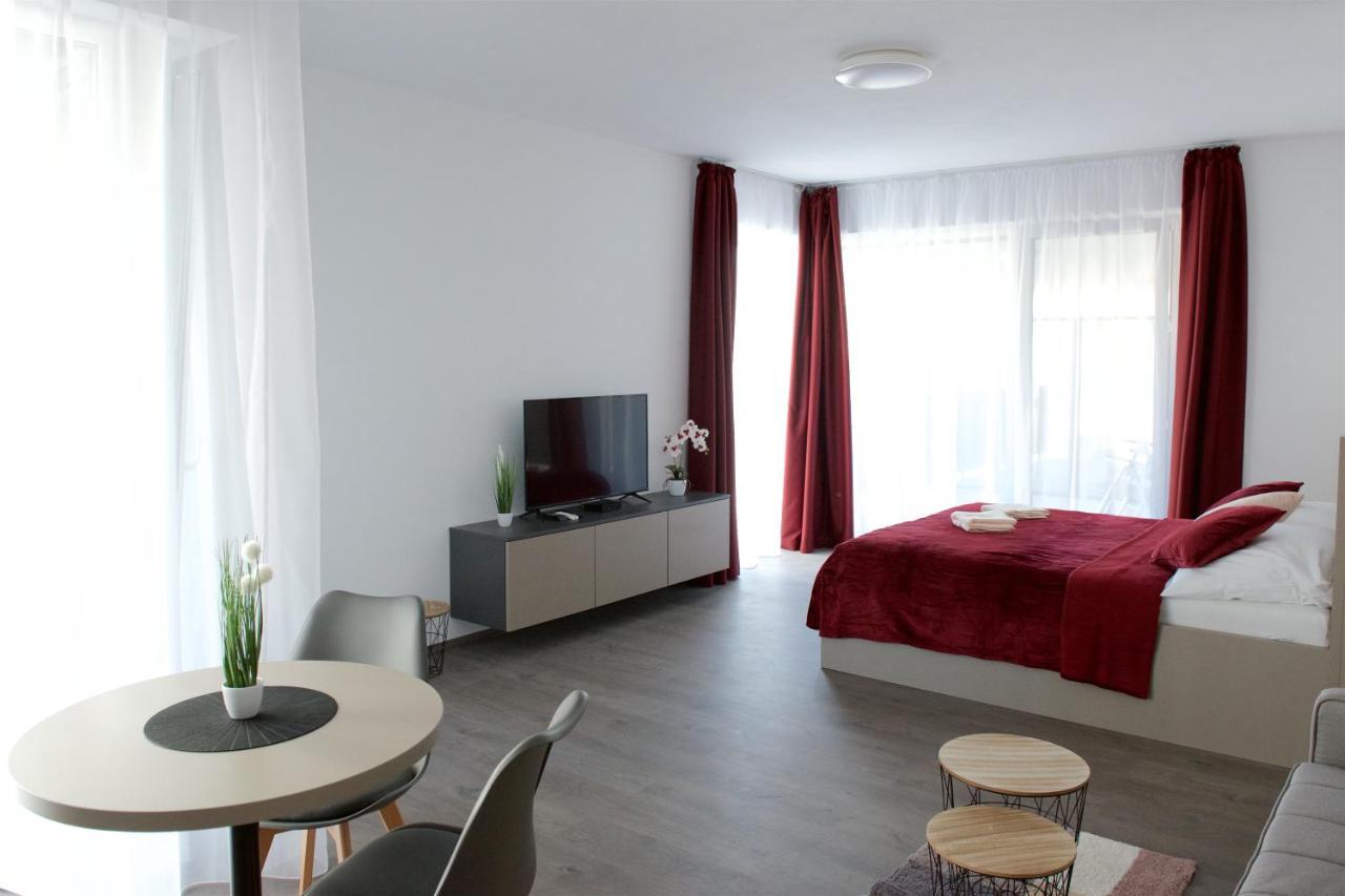 Apartman Greenbay Golf Trenčín Eksteriør bilde
