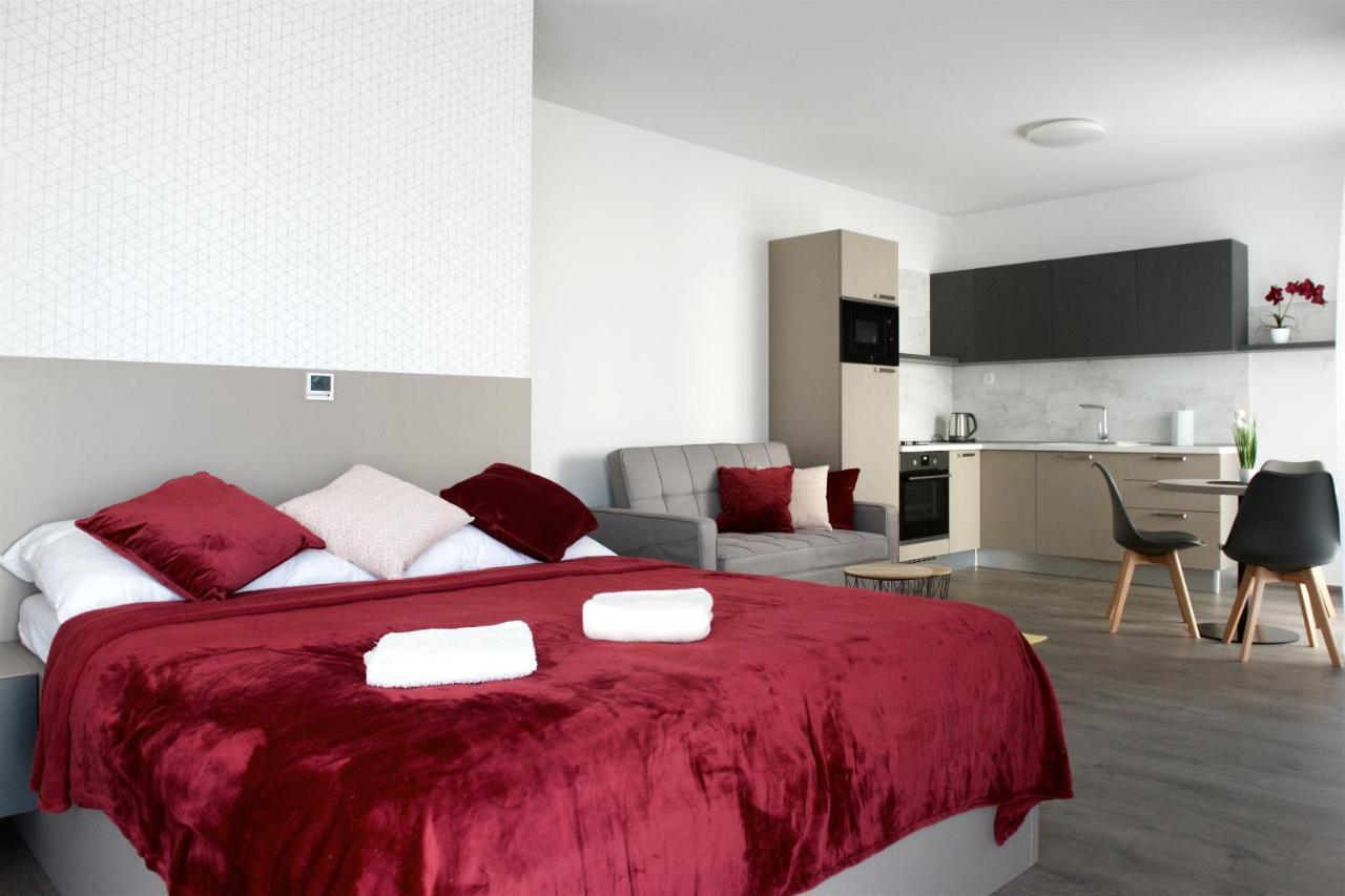 Apartman Greenbay Golf Trenčín Eksteriør bilde
