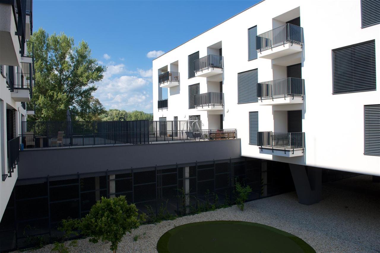 Apartman Greenbay Golf Trenčín Eksteriør bilde
